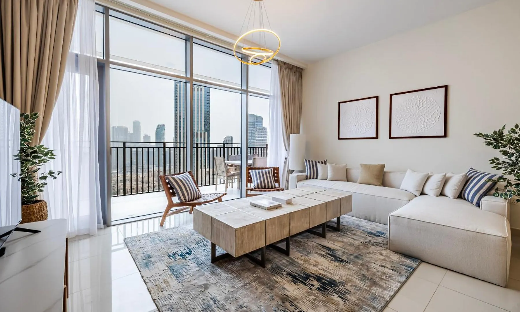 Nox Spacious 3Br In Boulevard Crescent Tower Summer Deal Dubai