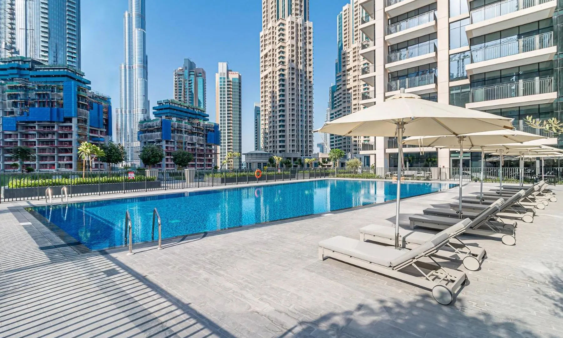 Nox Spacious 3Br In Boulevard Crescent Tower Summer Deal Dubai